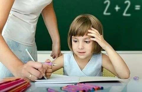עӖ